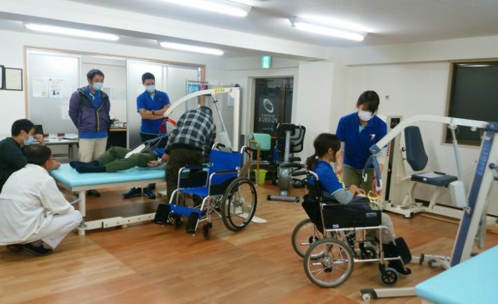 リハビリデイ アシスタンスの求人 神奈川県 作業療法士 スリーサイズダイレクト