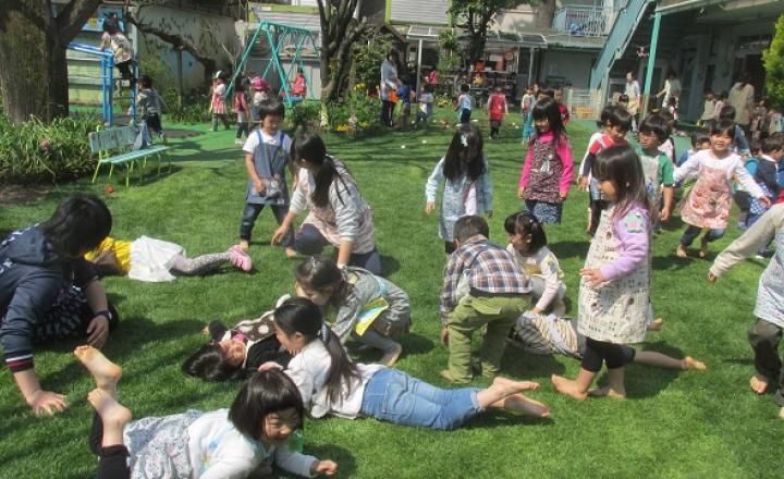 ママの森幼稚園 エプロン