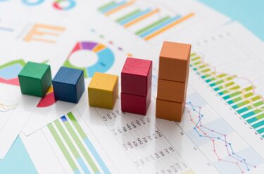 【建設業界の羅針盤】国内受注5ヶ月ぶり減少も、海外と地方に活路あり！統計データから読み解く次の一手