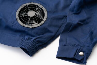 真夏の現場に欠かせない“空調服＋水冷ベスト”活用術──最新装備で熱中症リスクを大幅に低減する方法