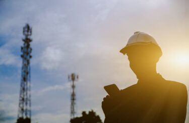 総務省「電気通信設備エンジニア室」設置で建設・通信業界の人材確保に新たな一歩