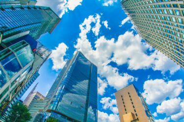 都心の新築ビルが示す「木材利用」と「環境配慮」の波紋～中小建設事業者が把握すべき最新トレンド～