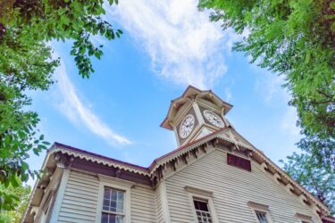 現場を支える経営基盤強化の波：北海道建設企業、財務比率で過去最高値を記録。好調の裏付けと現場への影響を徹底分析