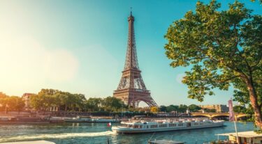 🌍世界が注目する“光の仕事”とは？パリ国際インテリア展に学ぶ、建設業がこれから武器にすべき照明と空間価値✨