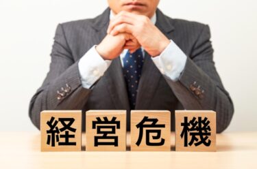 建設業倒産2000件超、人手不足とコスト高騰が招く経営危機の深層