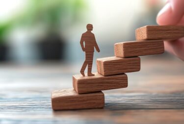 「技術の見える化」が現場を変える：独自教材で挑む人材育成の革新