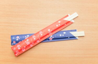 廃棄割り箸が建材に変身！竹中工務店とコクヨの革新的な資源循環プロジェクト