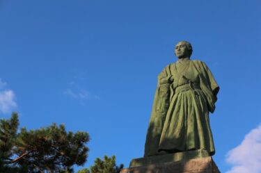 高知県・新県民体育館建て替え計画から学ぶ防災設計と中小建設業の経営視点