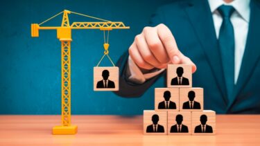 👷‍♂️若手が集まる会社はここが違う！集中管理センター開設に見る“採用に強い建設会社”のつくり方