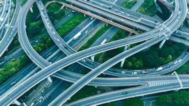 高速道路工事の財源確保と働き方改革の最新動向