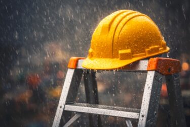 ☔「雨だから仕方ない」で終わる現場は危険？ “利益が消える現場”と“残る現場”の決定的な違い